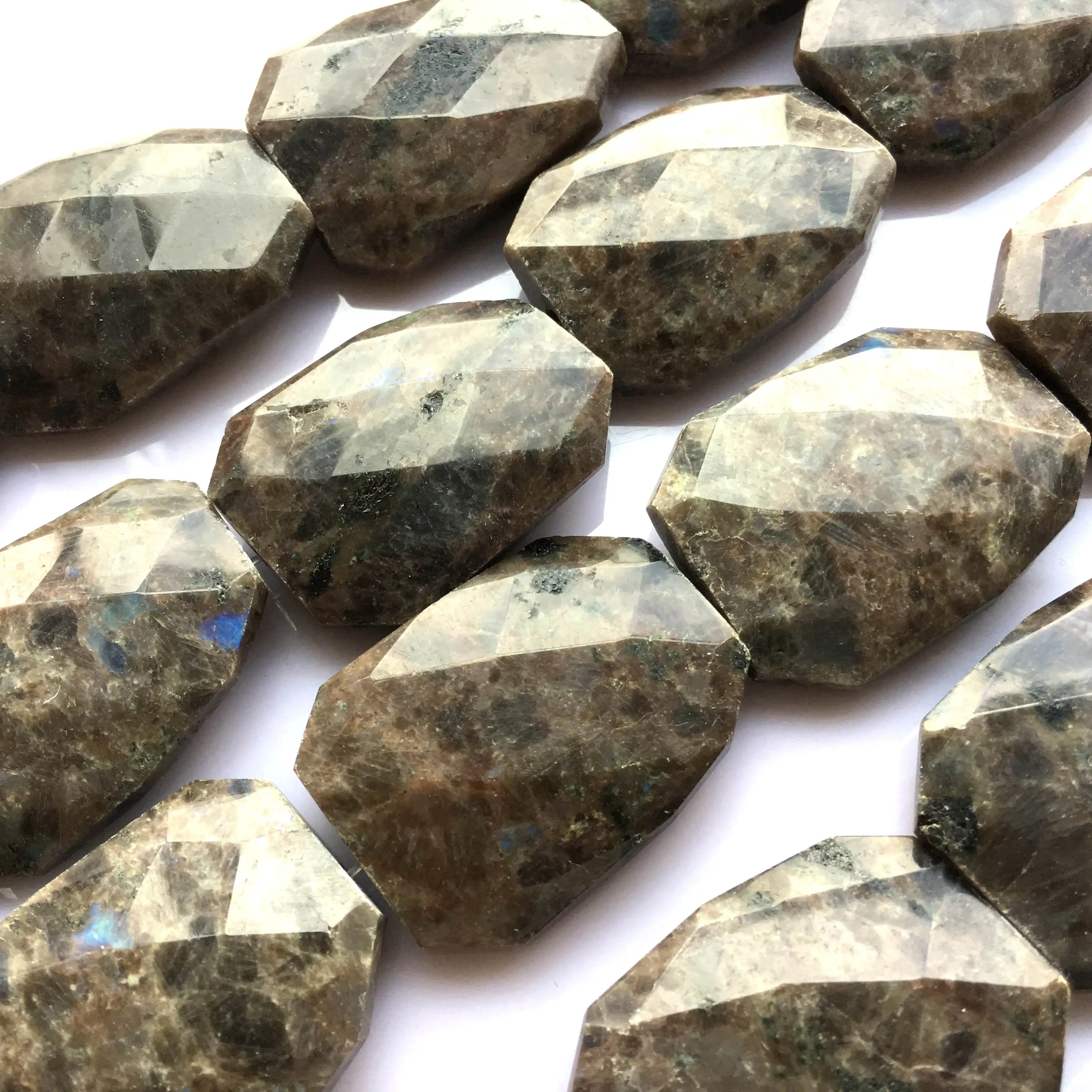 Бусины Larvikite граненые из натурального драгоценного камня 30x40x10 мм 15 дюймов