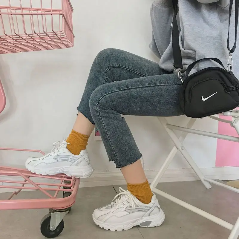 Женские кроссовки QWEDF с вулканизированной подошвой сетчатые на шнуровке модная