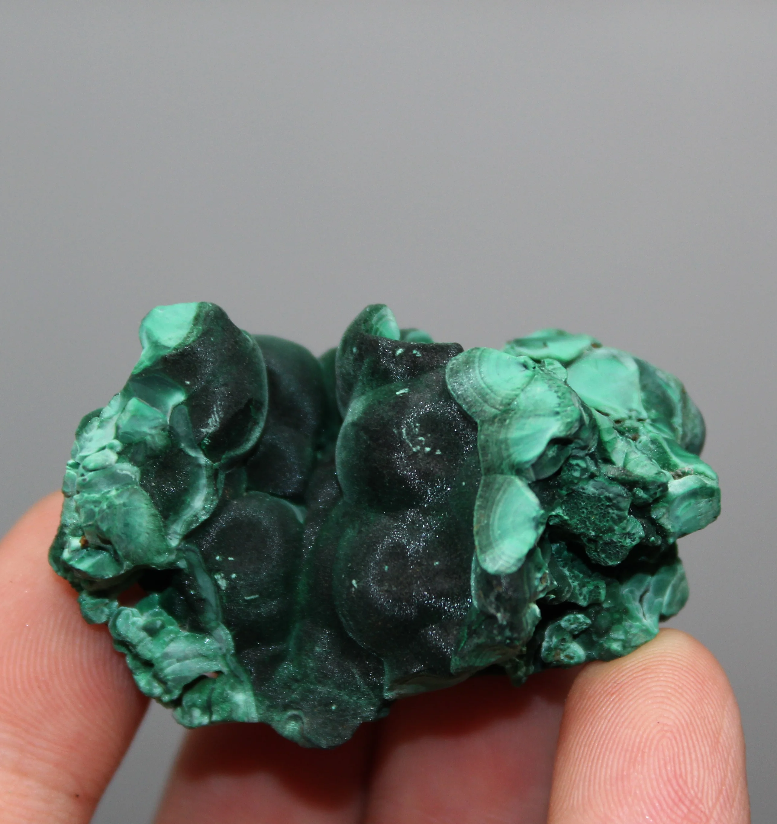 

39g Natural beautiful malachite mineral specimen crystal Stones and crystals Healing crystal Free shipping