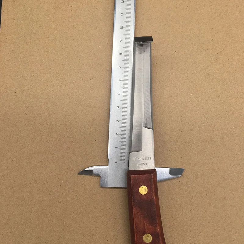 

Right Left Double Sided Razor Edge Horse Care Cutting and Scraping