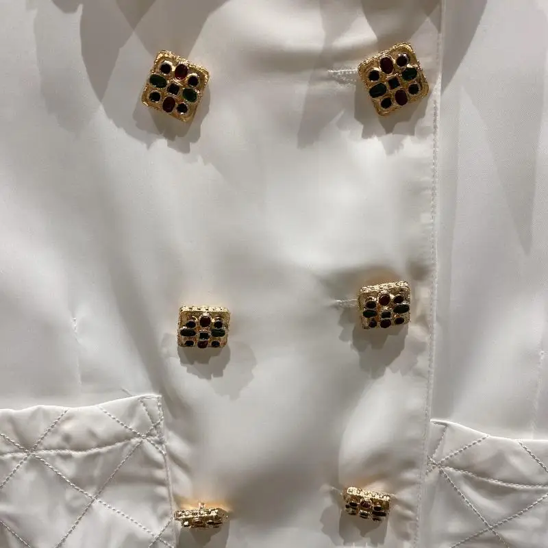 

2021 Spring New Retro Solid Color Shirt Golden Double Breasted Long Sleeve Peter Pan Collar Shirt for Women Black White Blouses