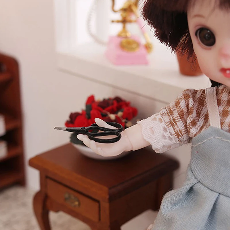 

2Pcs Mini 1:12 scale dollhouse miniature scenes hair cutting scissors Model
