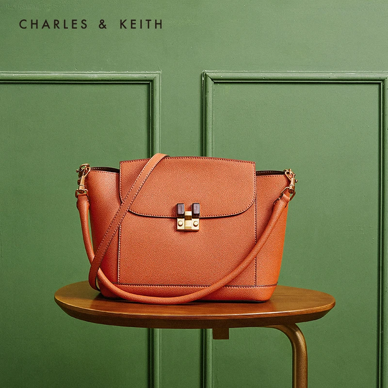 CHARLES＆KEITH Новинка на Осень2020 CK2 20270572Женская сумка через плечо Модная одно с