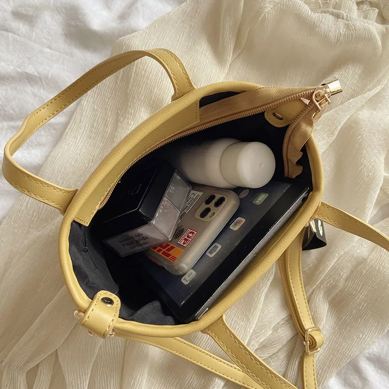 

CASMOR Shoulder Bag 2020 Women New Summer Casual Straw Weave Women Handbags Zipper Daisy Crossbody Lady Bucket Floral Bags