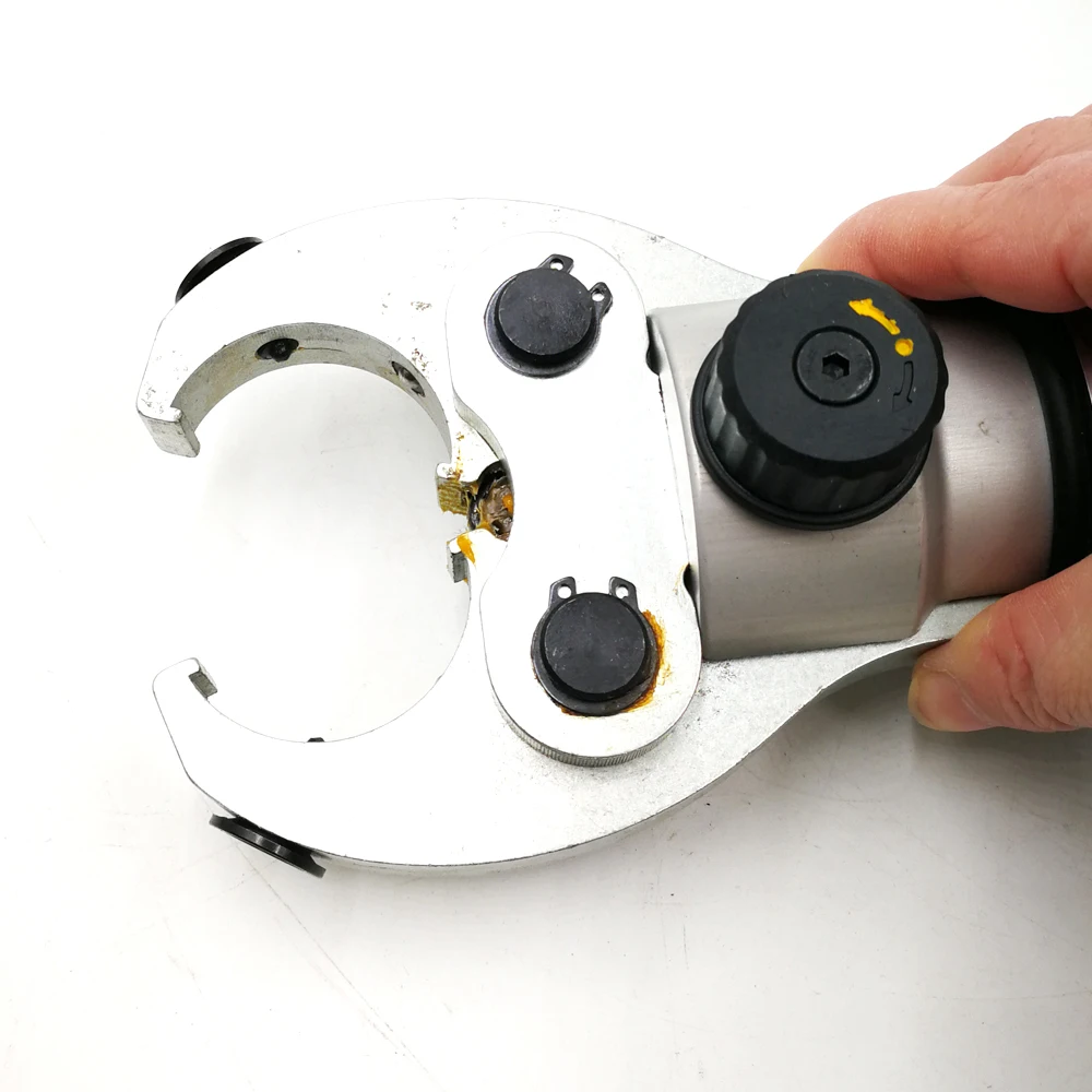 Рисунок 5 - Инструменты для фитинга труб