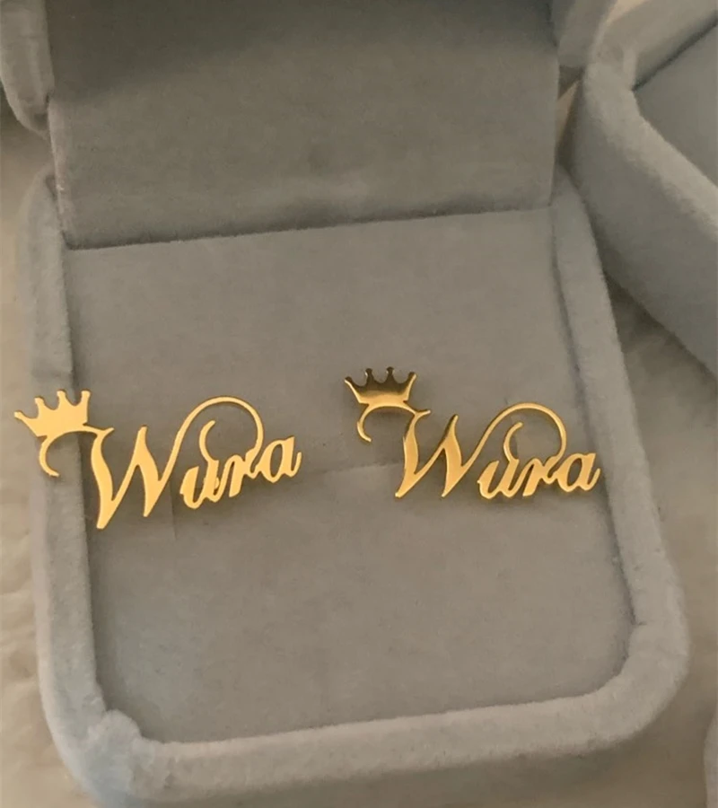 Красивые серьги гвоздики с именем короны на заказ ювелирные изделия из