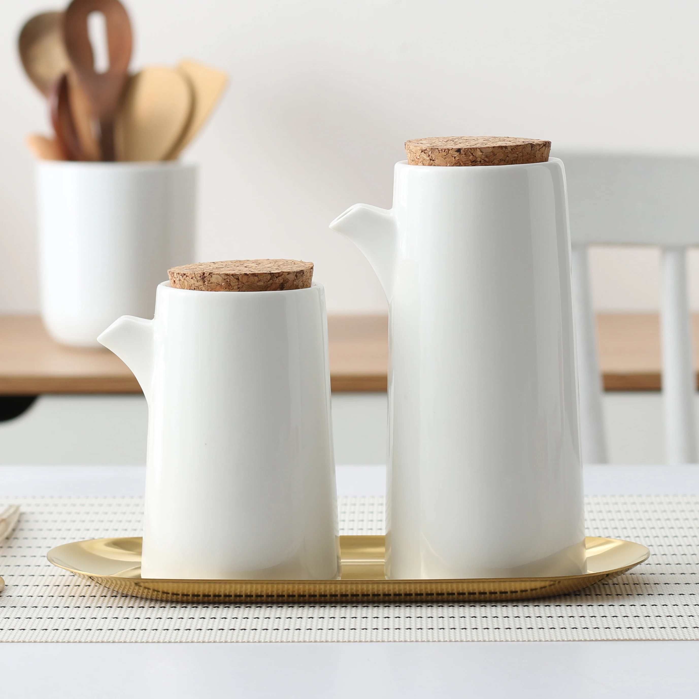 

Kitchen Porcelain Herb&Spice Olive Oil Pot Soy Sauce Vinegar Seasoning Can Bottle Cooking Tools Storage Bottles