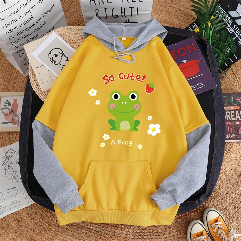 

Women Fall Winter Spell Color Stitching Hoodies Cartoon So Cute Strawberry Frog Print Fashion Korean Harajuku Fleece Sweatshirt