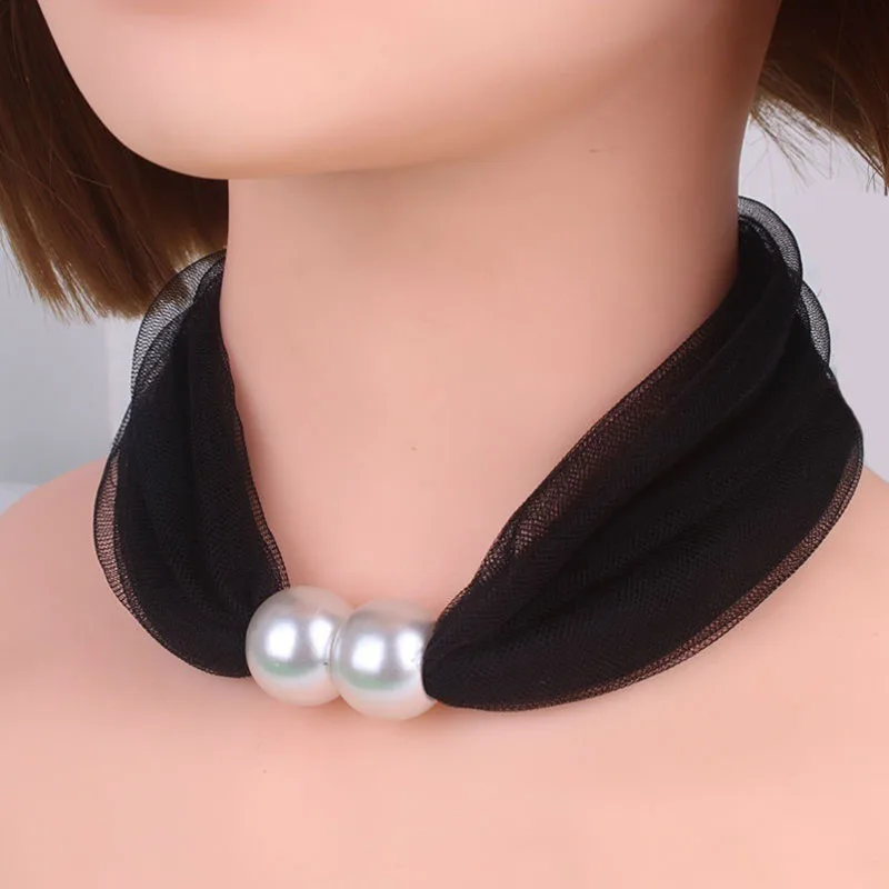 

Корейская версия, сетчатый женский маленький шарф, кружевной жемчужный кулон, магнитная пряжка, защита шеи, украшение, карамельный цвет, вор...