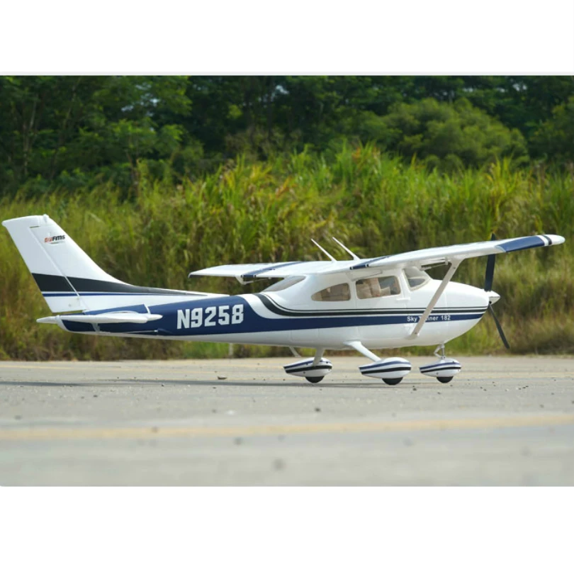 Радиоуправляемый самолет FMS 1400 мм Cessna 182 V2 звездного неба тренер 5CH с клапанами