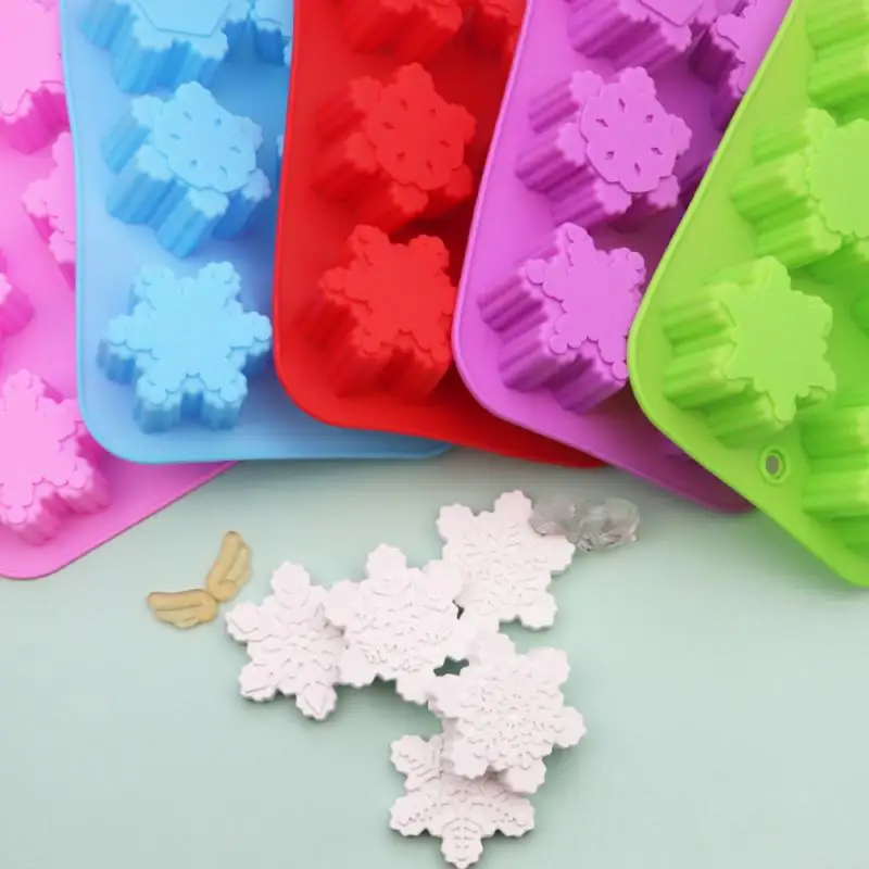 

6-Cavity Christmas Snowflake Silicone Cake Soap Mold Birthday Party Wedding Celebration DIY Handmade Pudding Chocolates Mold