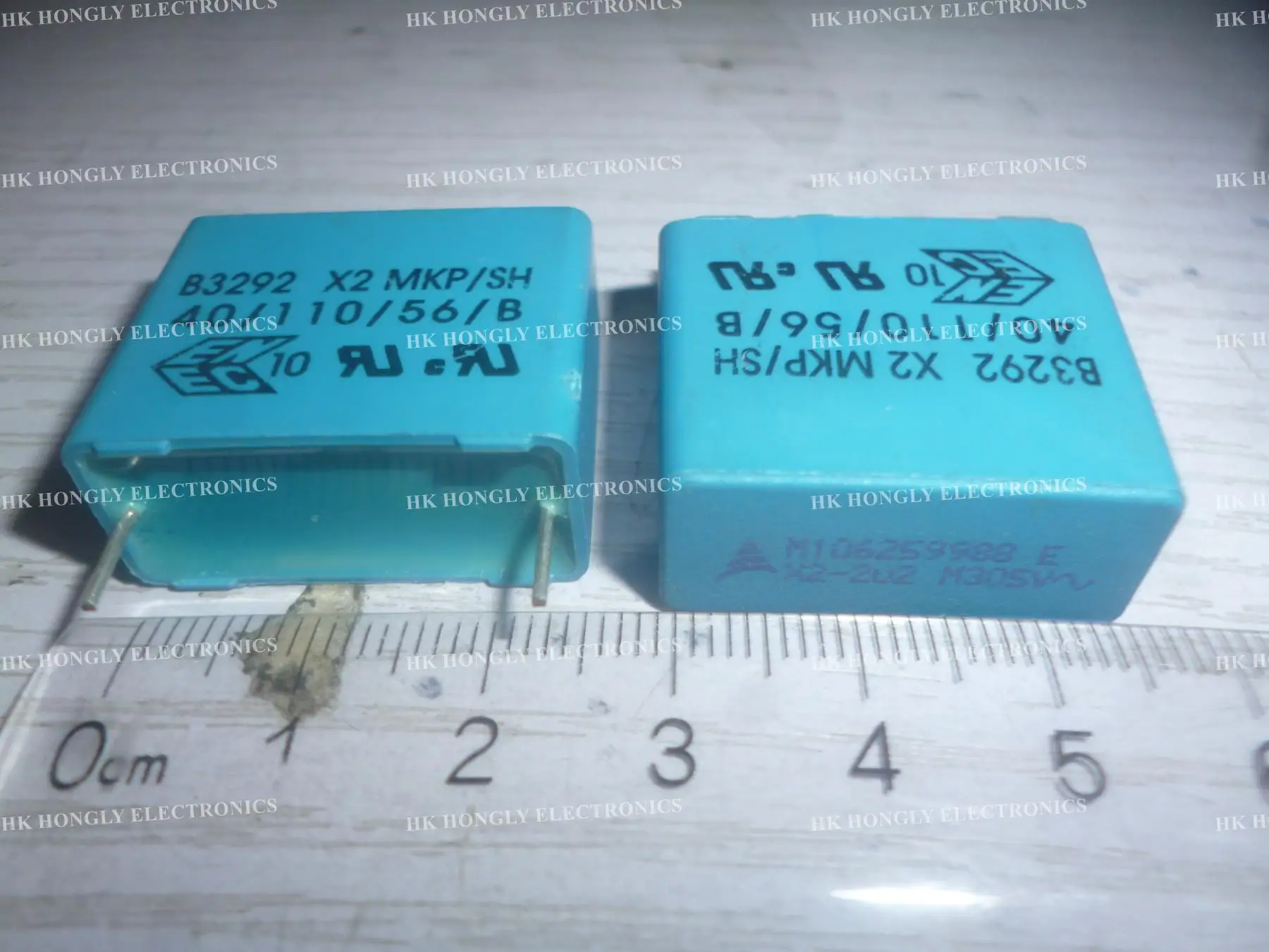 5 шт. B3292 X2 MKP/SH 2 мкФ 2U2 M 305V 3 3U3 K М Р = 22 мм E чехол пленочный конденсатор |