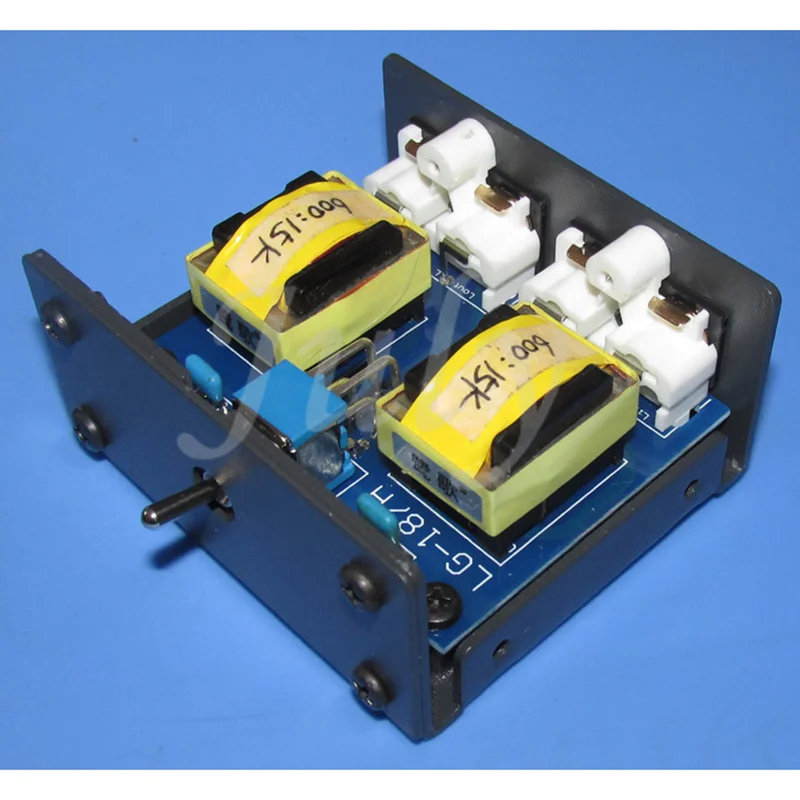 Аудиоизолятор с пассивным 5-кратным усилением 600Ω: 15K Permalloy transformer Select common ground switch -