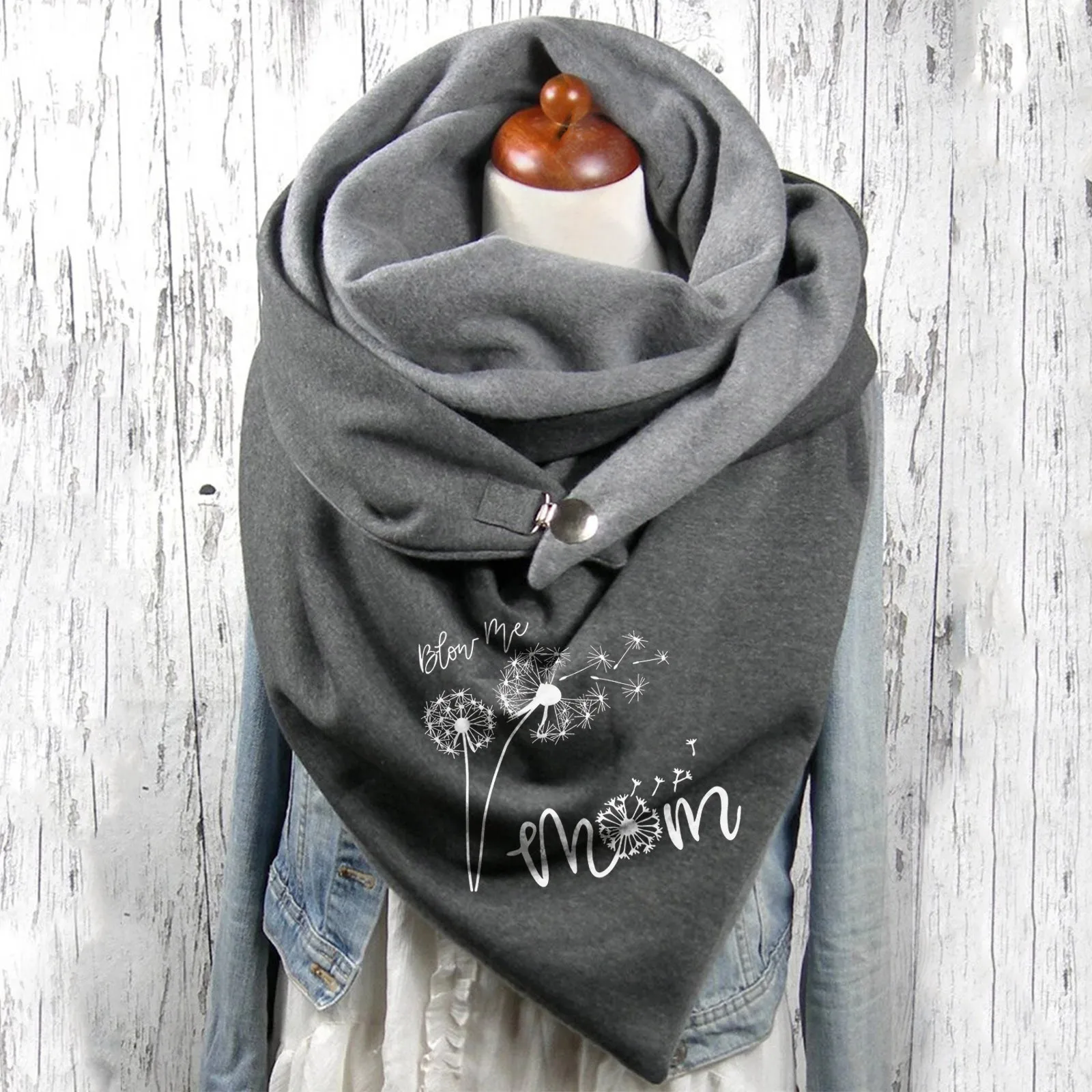 Женский теплый шарф на пуговицах с рисунком |