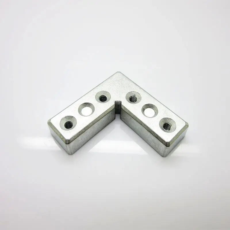 Правая угловая скобка и Соединительная деталь для дверей из алюминиевого