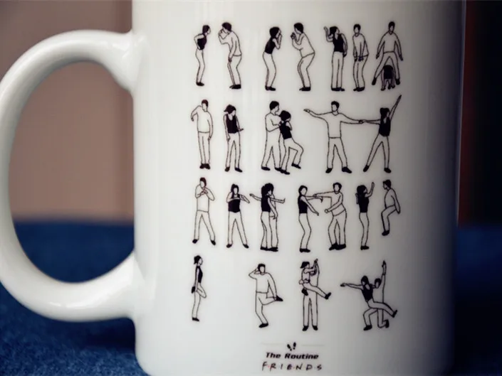 Кружки для кофе молока чая с буквами Фиби из сериала Друзья белая керамическая