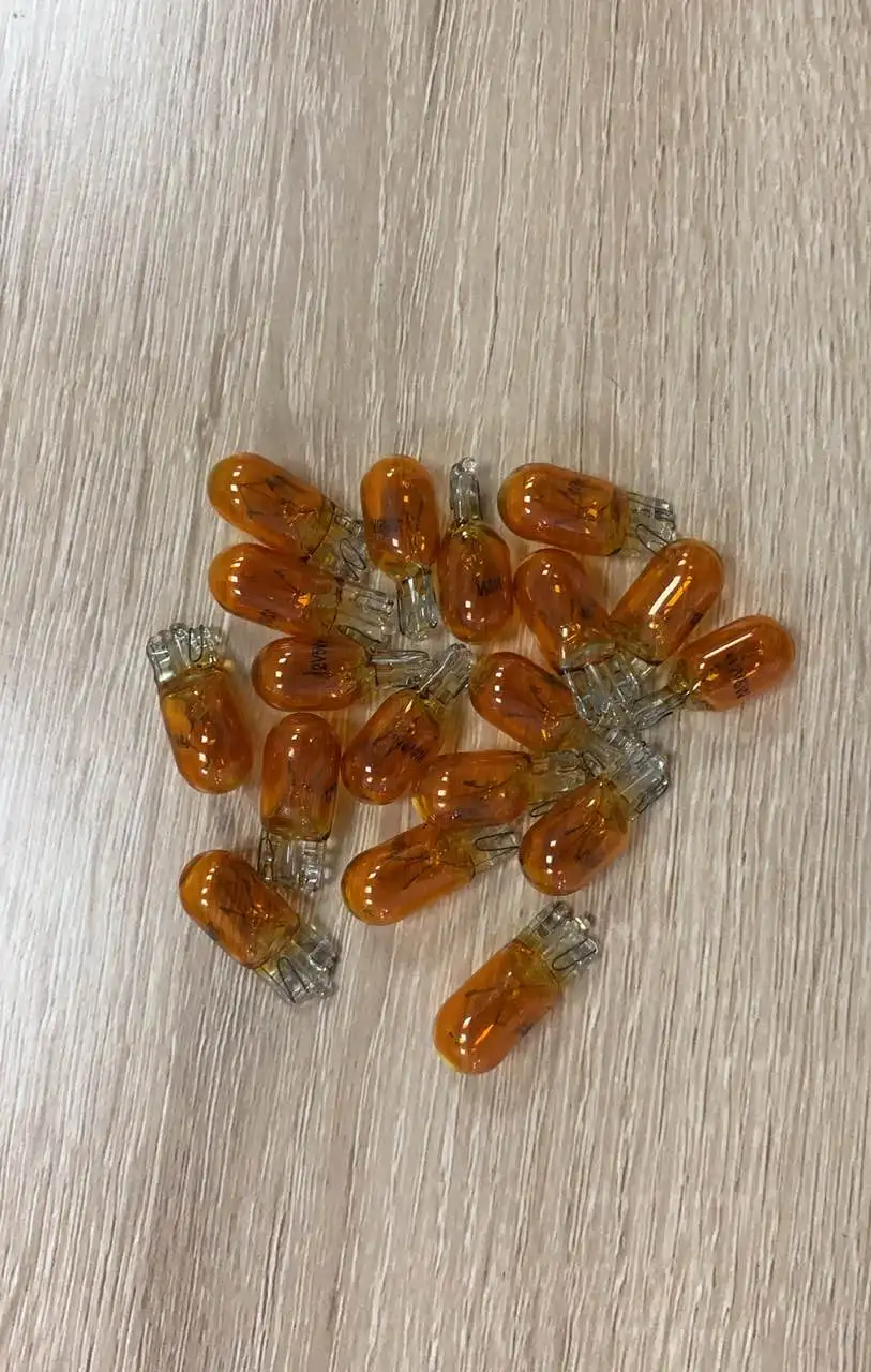 10 шт. габаритные огни лампочки для авто желтый свет T10 галогенная лампа W5W цвет 12 В