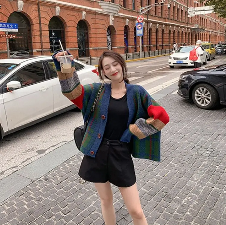 

2020 New Women's Lazy Style Knitted Cardigan Women Korean Version Loose Retro V-neck Long-Sleeved Sweater Jacket Women