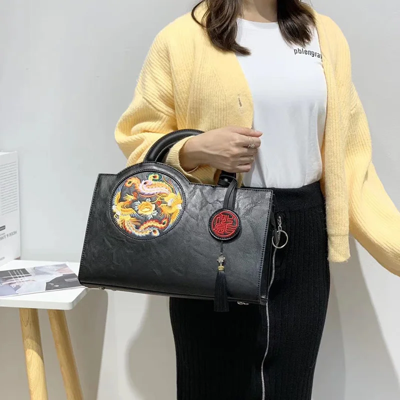 

Женская сумка с вышивкой в китайском стиле, вместительная дамская сумочка чонсам, модный саквояж на одно плечо с косой перекрестной ручкой