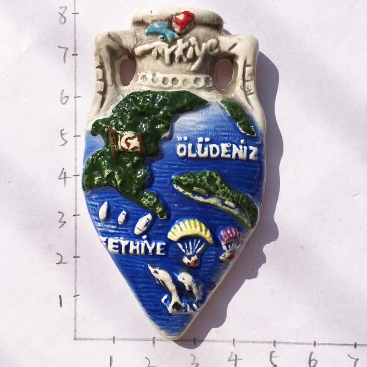 Сувенирная магнитная наклейка на холодильник "Мир туризма" Германия Индия Вьетнам Египет Порт-Саид Турция.