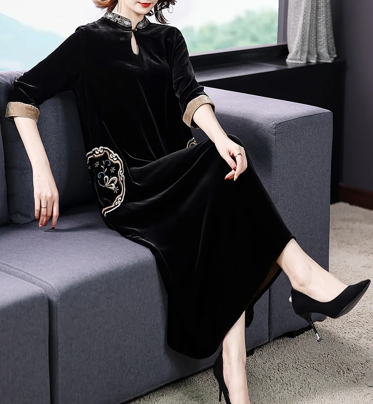 

2021 Vintage Black Gold Velvet 4XL Plus Size Midi Dresses Fall Winter Casual Loose Dresses Women Elegant Bodycon Party Vestidos