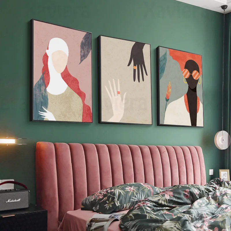 

Abstract Fashion Girl Retro Poster Couple Hand Ring Minimalist Canvas Painting Wall Art Picture Modern Home Decoration Bedroom