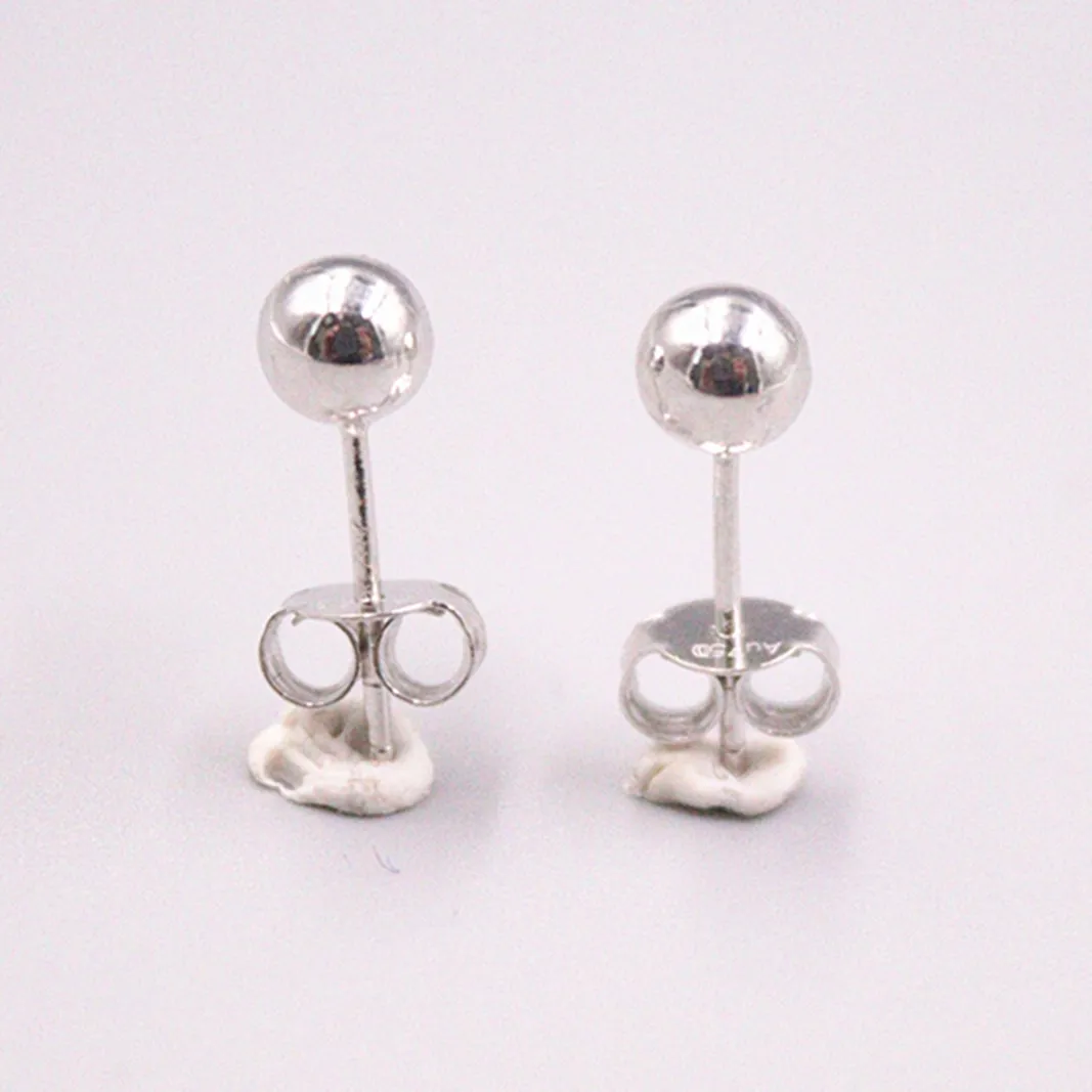 

Real 18K White Gold Ear Studs Smooth Round Ball Earrings Stud Woman Jewelry Gift 1.35g