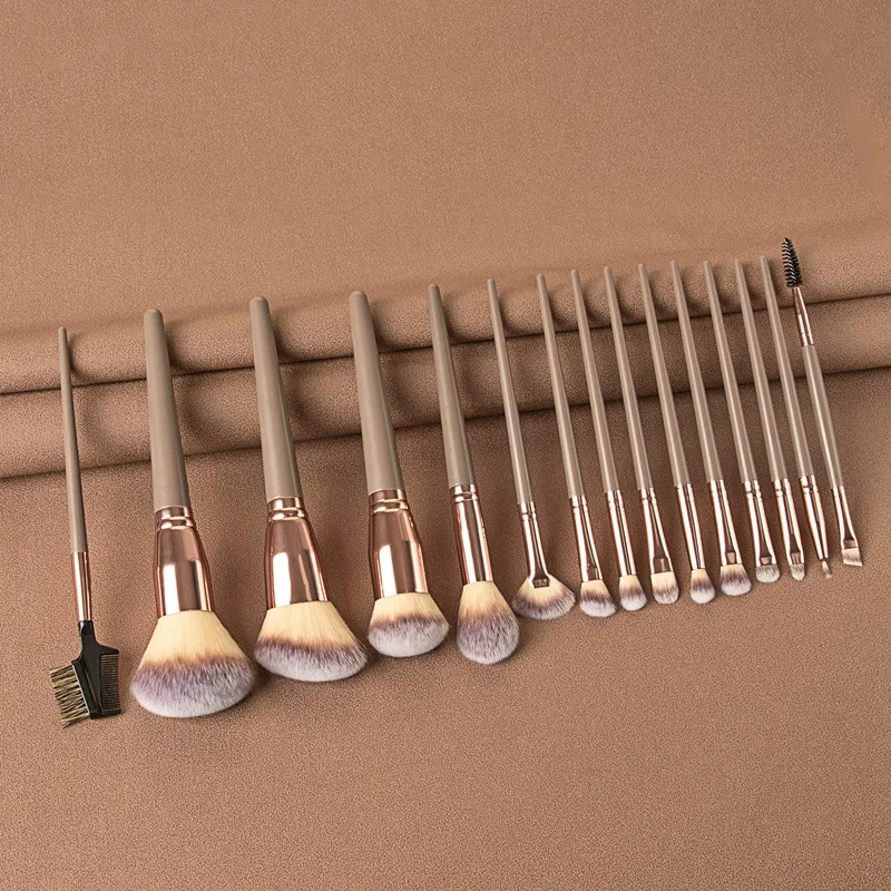 

1 Set Soft Hair Makeup Brushes Sets Professional Highlighter Eye Powder Foundation Eye Shadow for Face Makeup