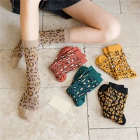 2021 new women socks 1 pair cotton leopard color new fashion autumn casual socks female printed novelty fashion lady socks