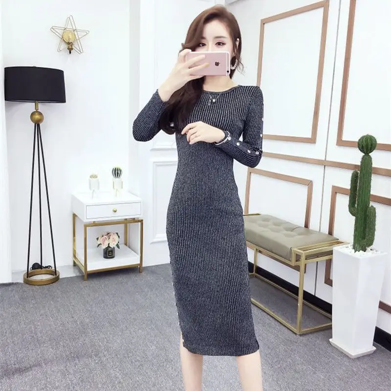 Хлопчатобумажное серебристое облегающее женское платье с длинным рукавом и