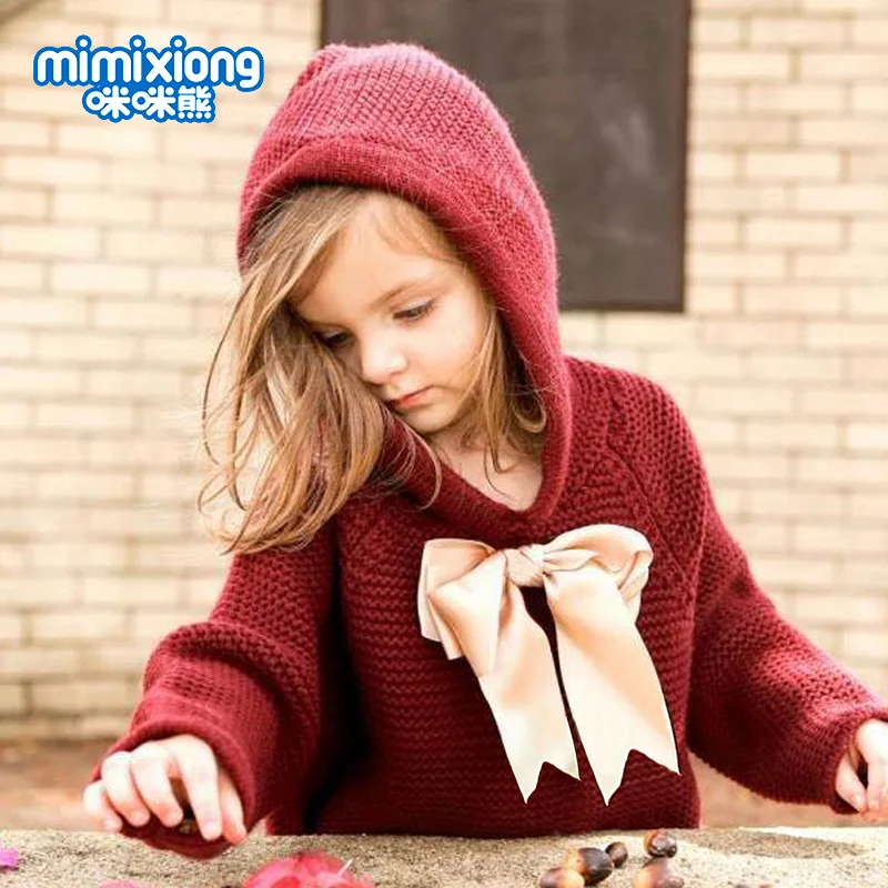 Пальто с бахромой для новорожденных капюшоном зимнее однотонное бантом верхняя