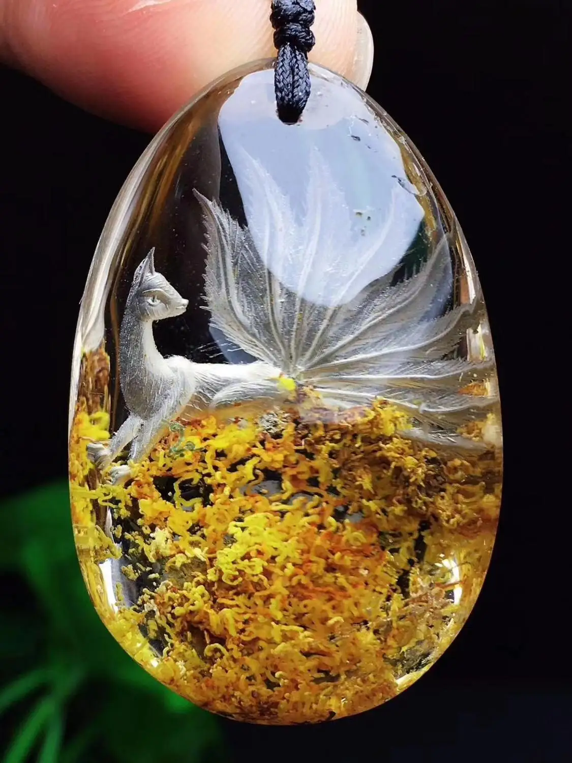 Ожерелье с фантомным кулоном из натурального апельсинового желтого цветов