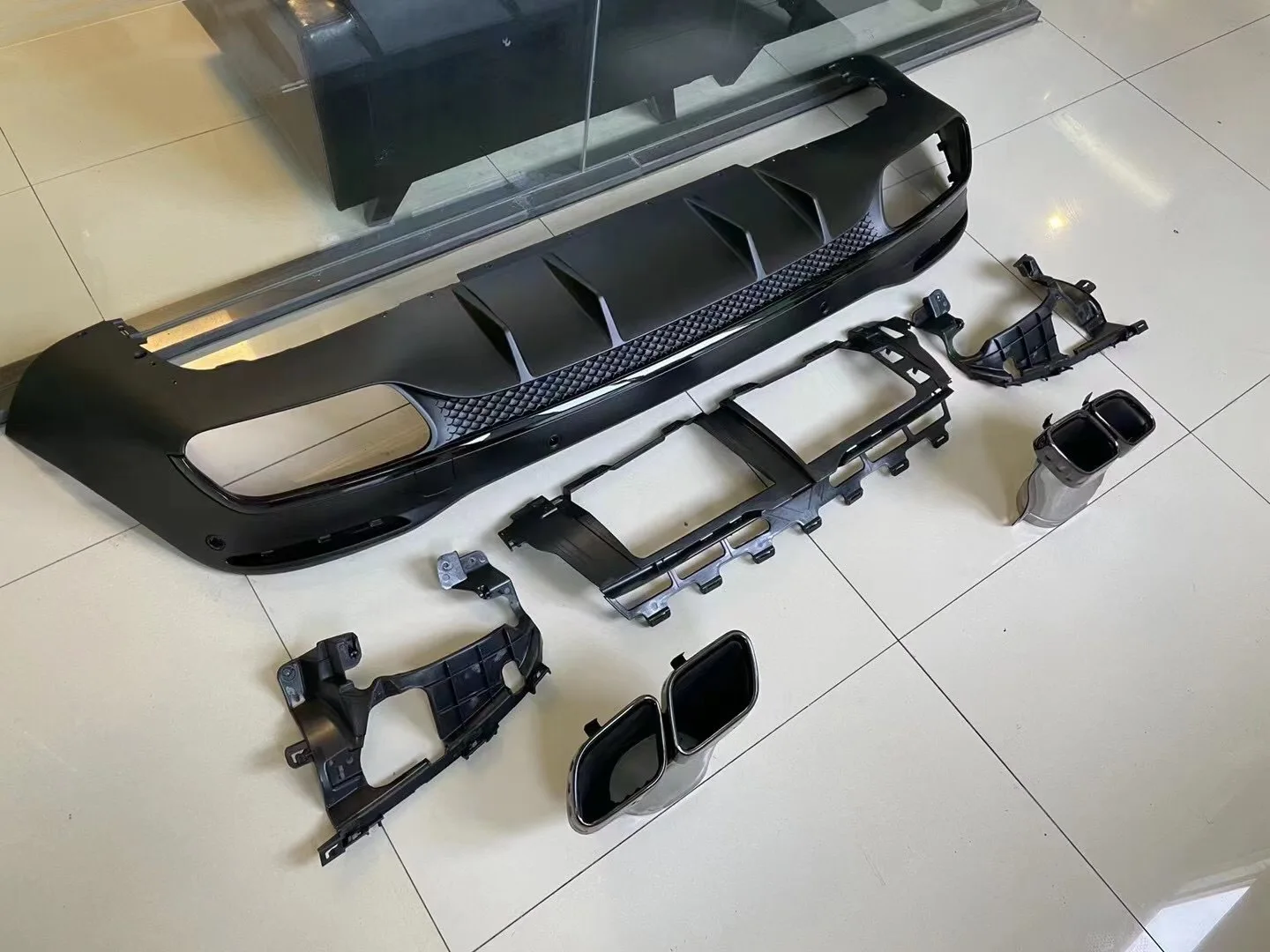 

Подходит для Gle53 губа Mercedes Benz Gle Новый W167 задний Surround Gls63 четыре Out Tail Throat Gle63