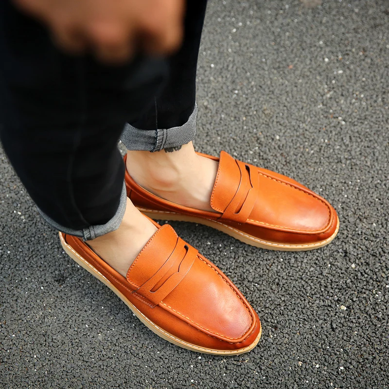 

New 2021 Mens Comfortable Loafers Moccasins Breathable Slip on Black Driving Shoes Luxury Genuine Leather Men Casual Shoes
