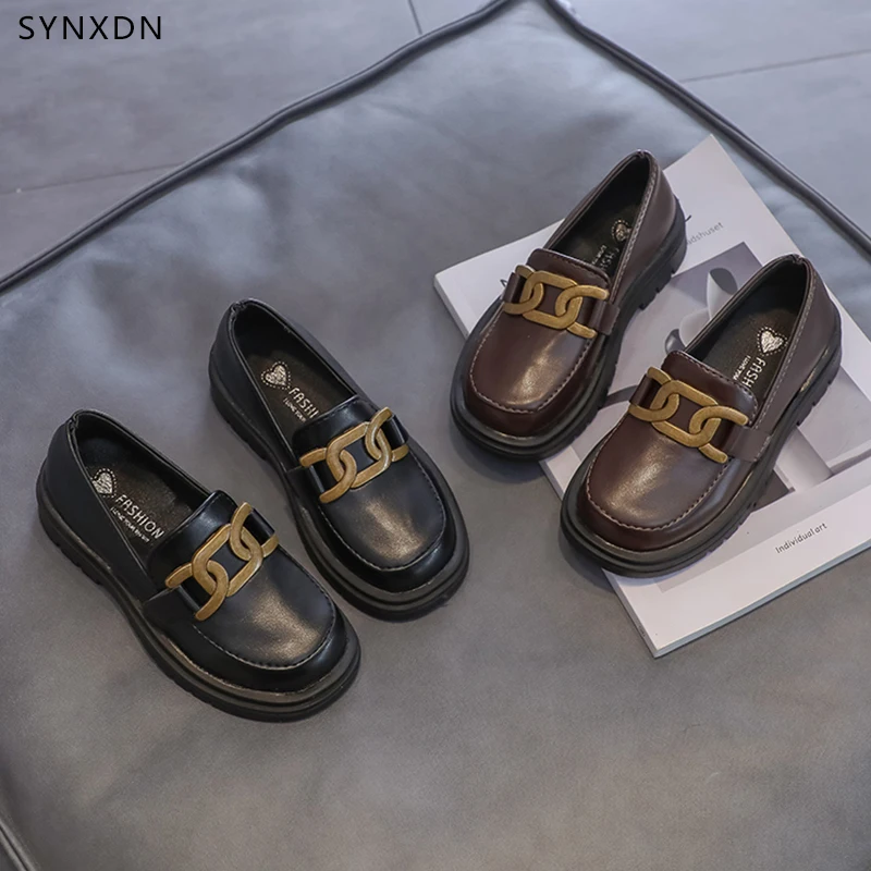 

Детские Лоферы SYNXDN из мягкой кожи на плоской подошве с пряжкой и цепочкой для мальчиков и девочек весна-осень мокасины удобные ботинки из ис...