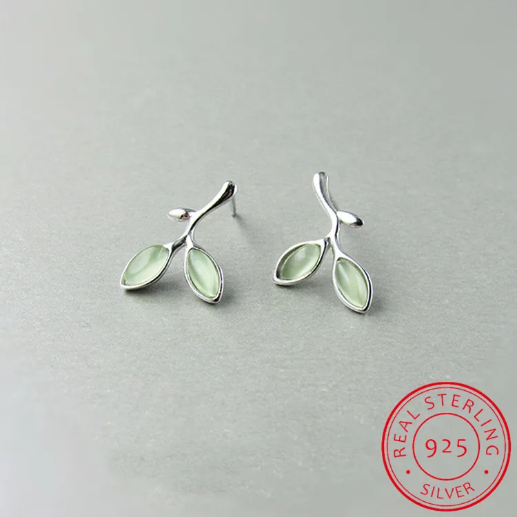 Женские минималистичные серьги-гвоздики из серебра 925 пробы с зелеными опаловыми