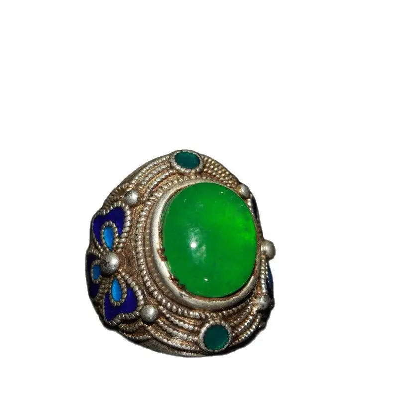 

Chinese Old Craft Made Old Tibetan Silver Inlaid Green Jade Silver Ring