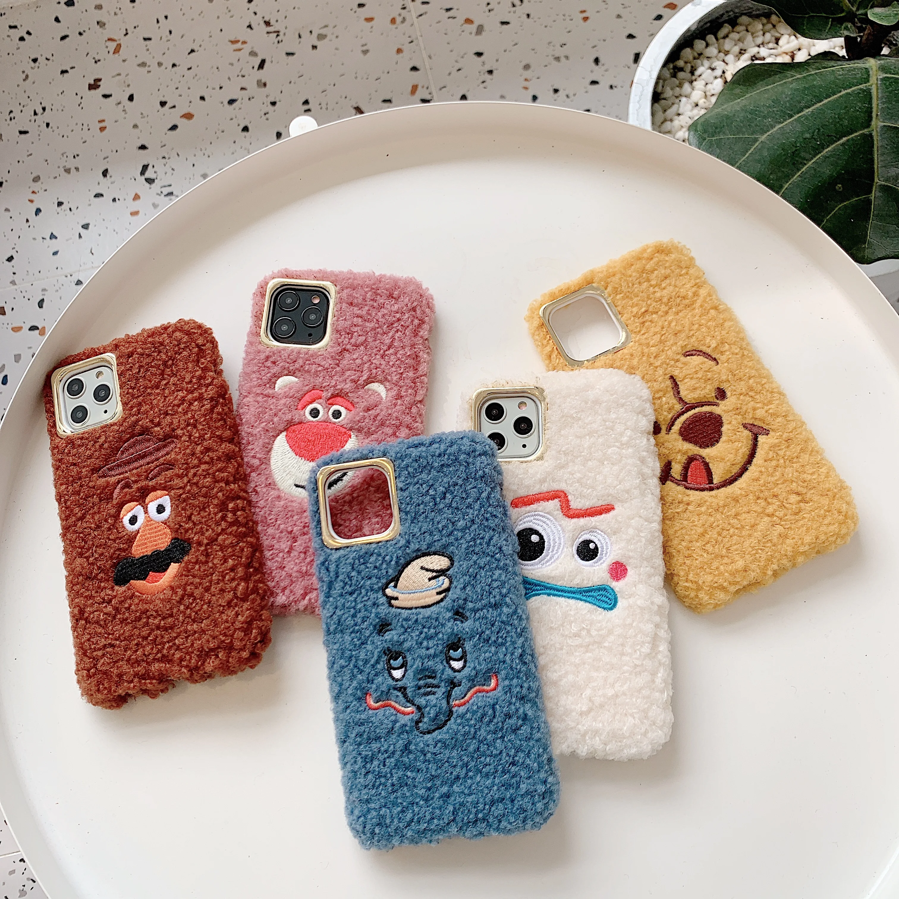 Милый 3D мультфильм вышивка медведь плюшевый мех теплый чехол для телефона 7 8 Plus X