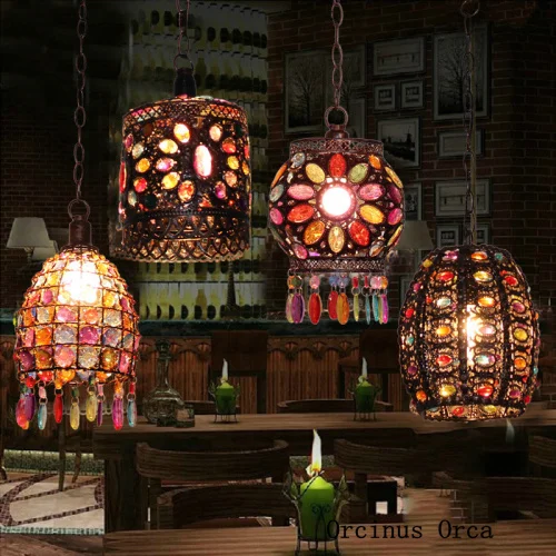 

Southeast Asia retro single-headed small chandelier Cafe Bar Restaurant Mediterranean creative stained glass chandelier