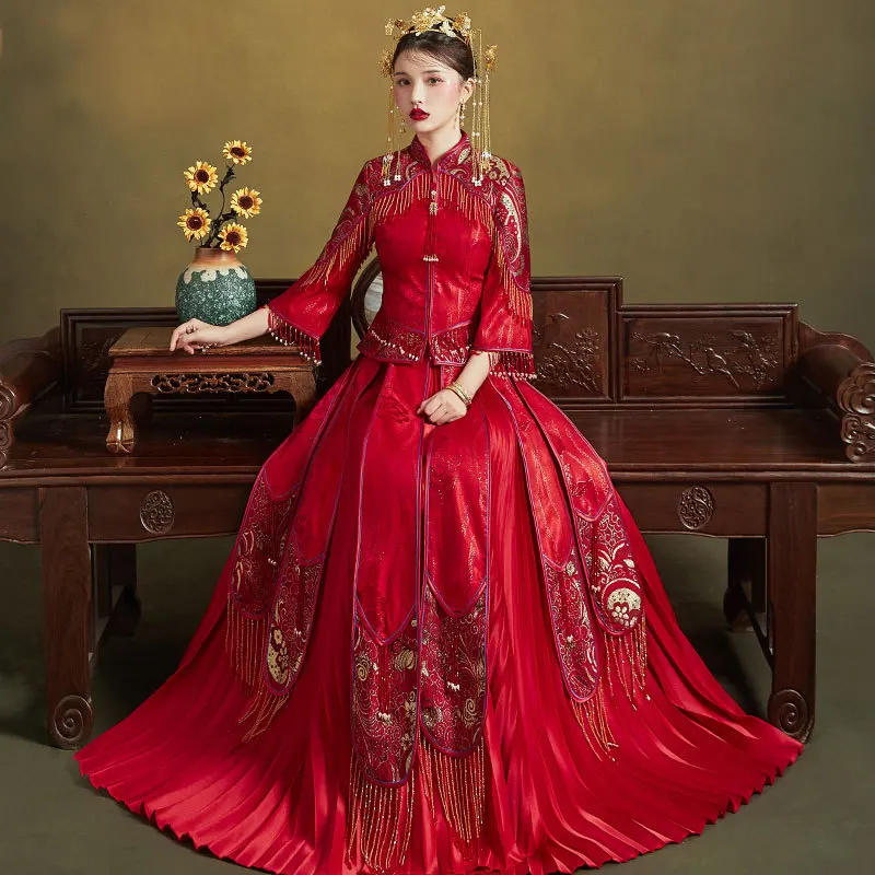 

2020 New Chinese Wedding Dress Luxury Long Cheongsam Formal Vintage Women Banquet Costume Bride Embroidery китайская одежда