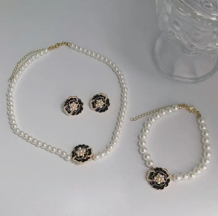 French fairy camellia pearl necklace women retro clavicle chain 2021 new classic accessories | Украшения и аксессуары
