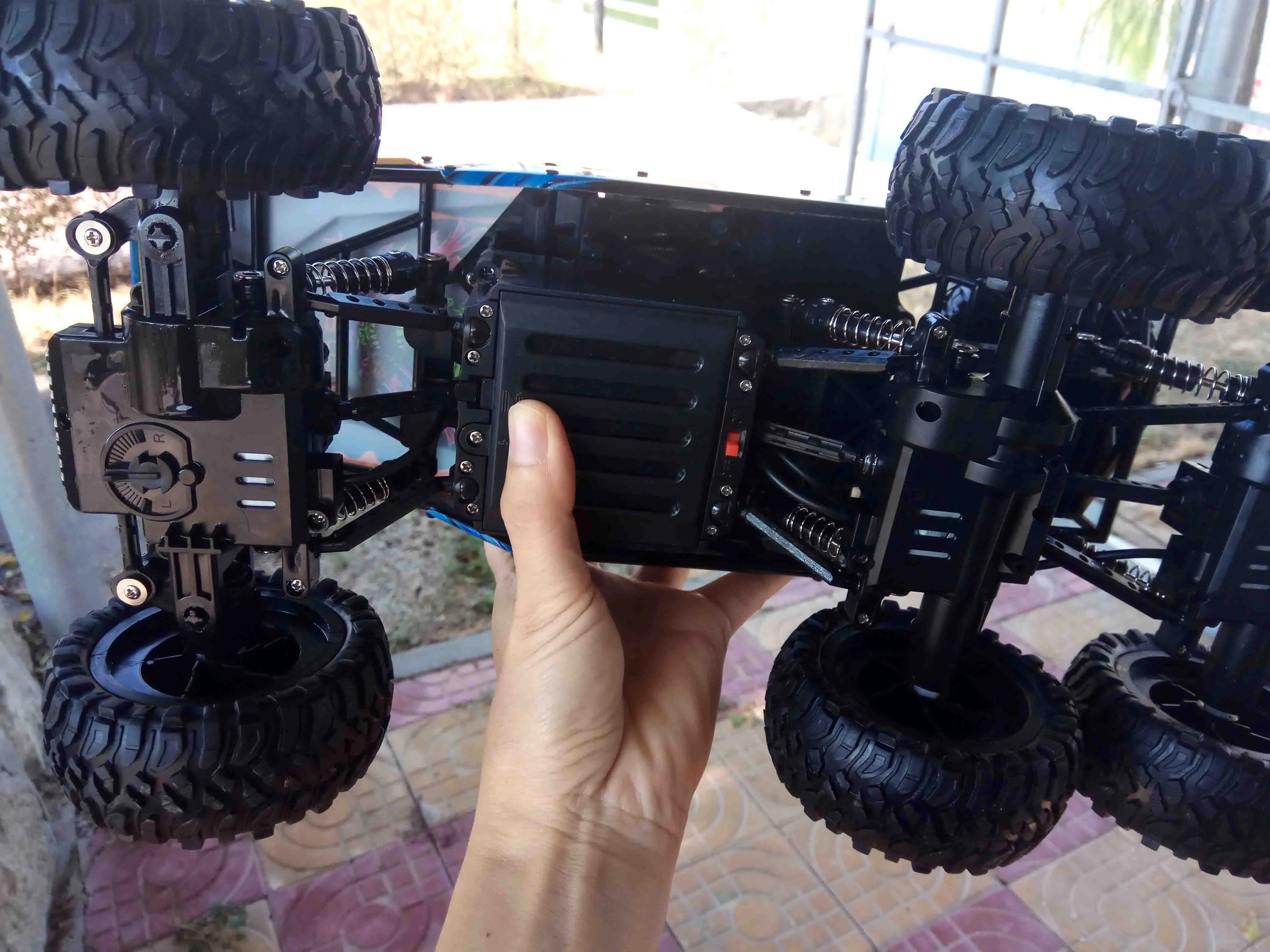 New product 1:10 6WD RC Car 2.4G Radio Control RC Car Toys Buggy High speed Truck Off-Road Climbing Vehicle toy