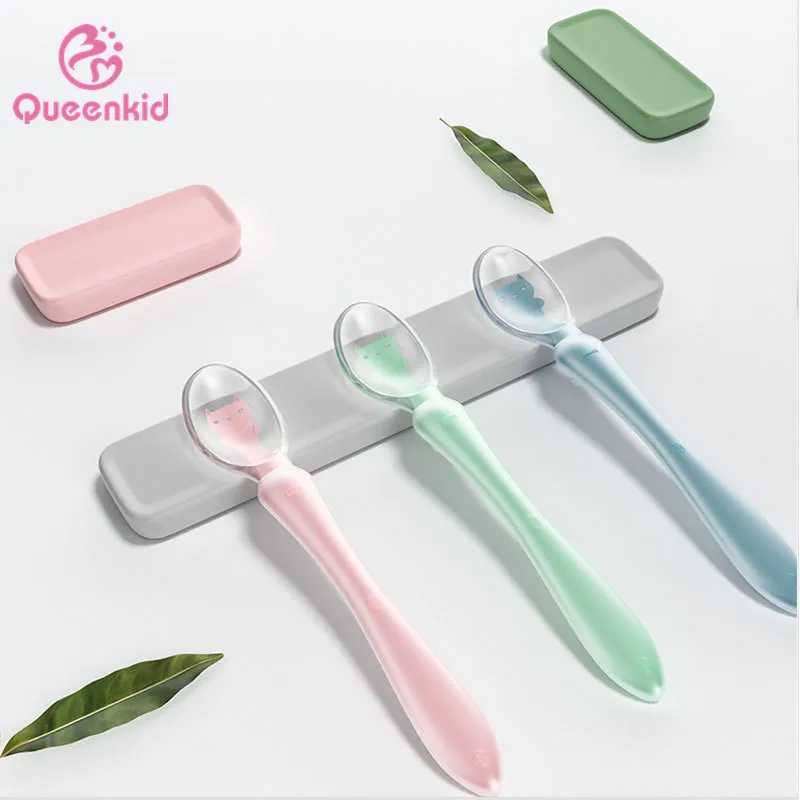 

2pcs newborn baby long and short spoon with storage box, baby silicone soft spoon, children's tableware, learning to eat, traini