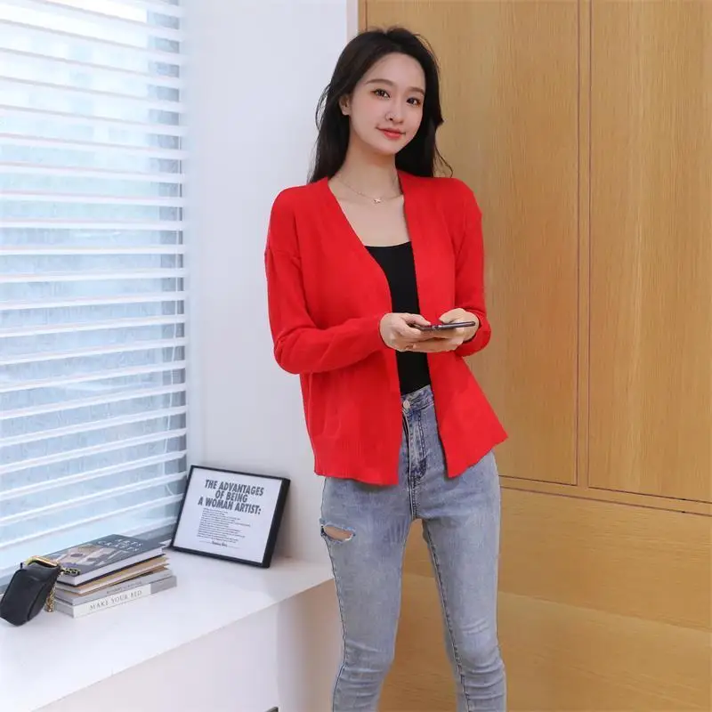 

Women 2022 Autumn Winter New V-neck Knitted Jackets Female Short Loose Cardigan Coats Ladies Long Sleeve Sweater Outwear Z01