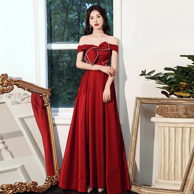 

Sweet Pearl Trim Bow Women Wedding Evening Dress Sexy Slash Neck Pleated Dresses Floor-Length Toast Bride Engagement Gown Skirts