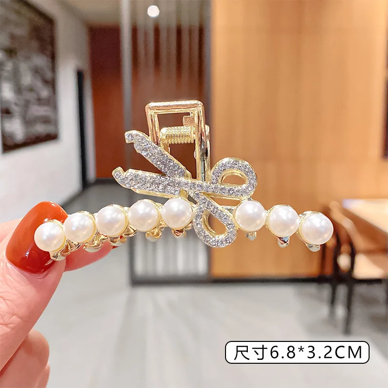 

New Korean Style Large Metal Hair Claw For Women Temperament Opal Rhinestone Back of Head Shark Claw Clip Pearl Bow Barrettes
