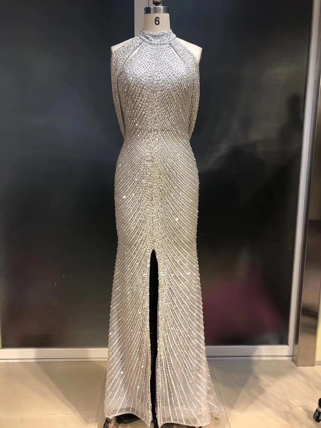 sliver Sexy Backless Celebrity Dresses High Neck Beaded Front Split Luxurious Trumpt Robe De Beaded Sequins Evening Party Gowns ZD2001 - Цвет: sliver