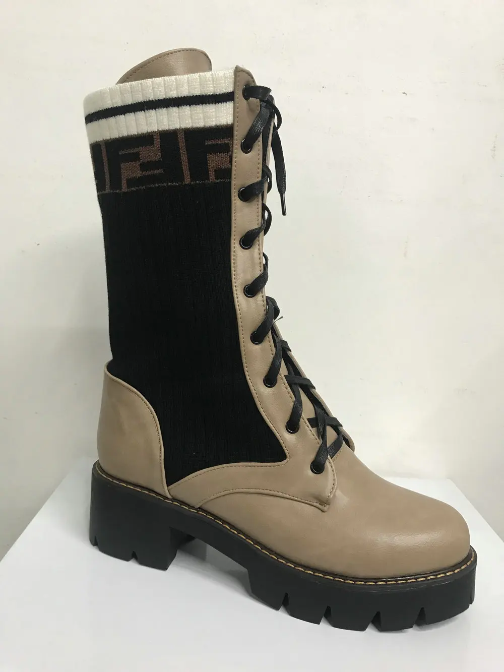 beige AIWEIYi/женские сапоги до середины колена; зимняя теплая обувь на меху со шнуровкой; женские Ботинки martin; обувь на платформе на Высоком толстом каблуке - Цвет: beige