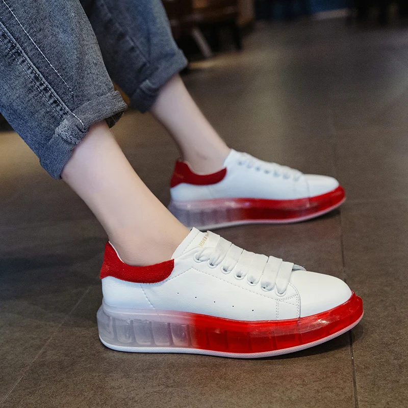 Женские кроссовки на платформе сезон осень удобная обувь женская плоской