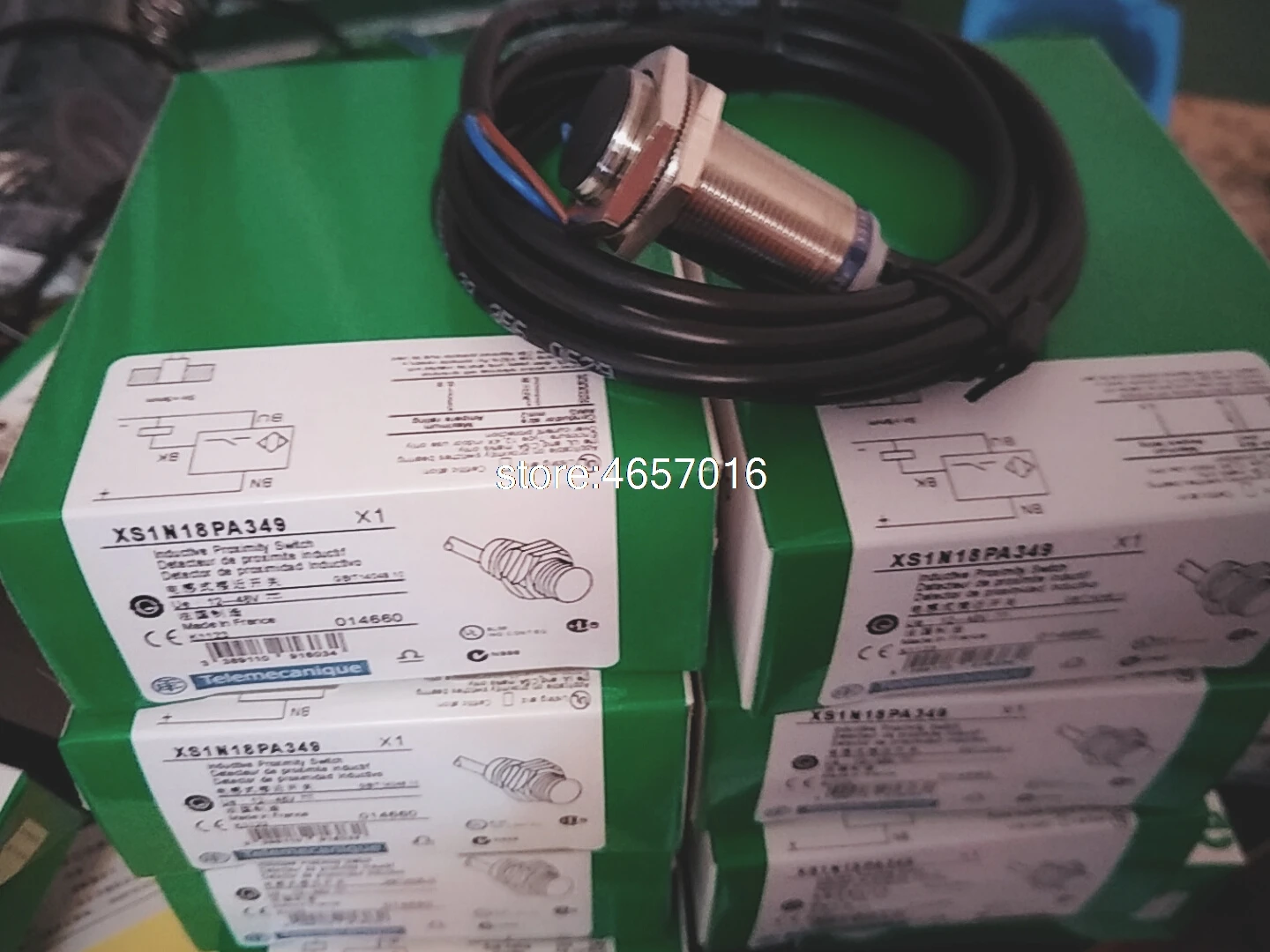 

Free shipping XS630B4PAL2 Schneider Proximity Switch Sensor M30 3 Wire PNP NO